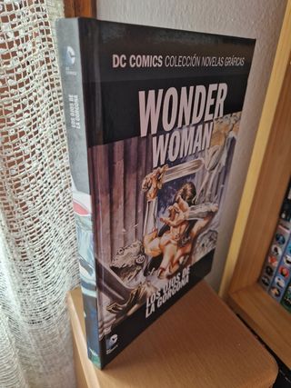 DC NOVELAS GRÁFICAS WONDER WOMAN NUM. 47