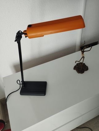 Lámpara flexo finesa