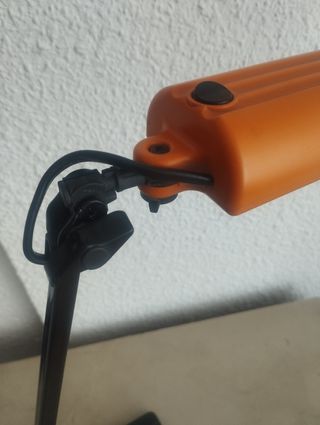 Lámpara flexo finesa