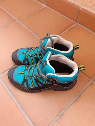 Botas de montaña y trekking