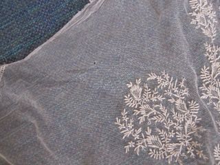 MANTELETA, PEINADOR, PICO DE ENCAJE