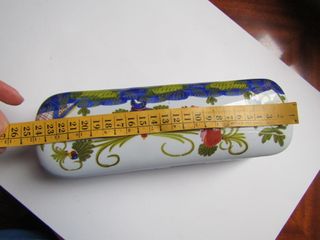 Scatola rettangolare in ceramica di Faenza