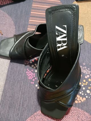 Sandalia Zara n 37.