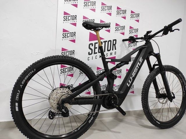 Whistle B-Rush C7.2 750wh Talla S, M y L