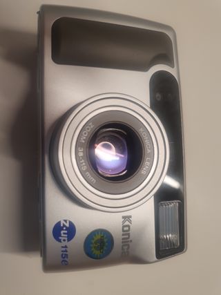 Cámara Konica Z-up115e