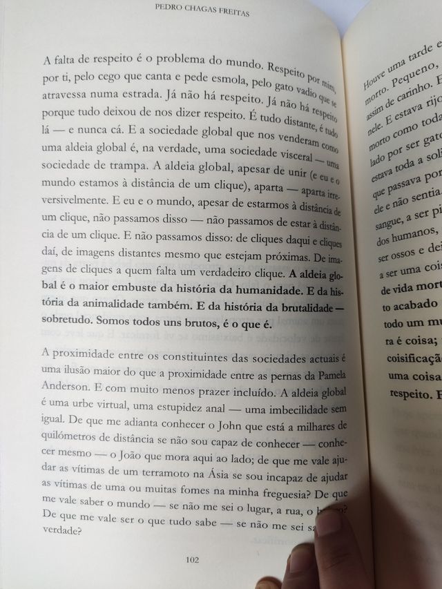 Livro "Eu Sou Deus" Pedro Chagas Freitas