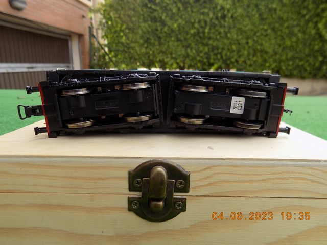 LOCOMOTORA RENFE 1100 PRE-UIC H0 CONTINUA DIGITAL