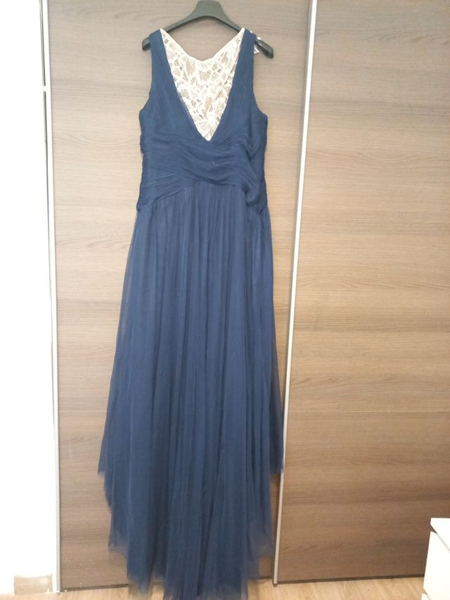 vestido puesto unas horas