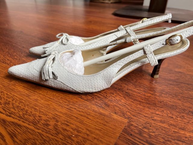 Zapatos cuero blanco de Fosco. N. 37