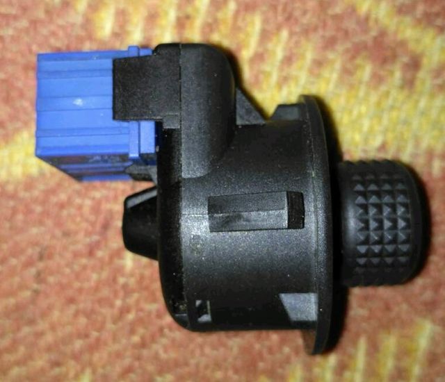 botonera regulador retrovisor Renault Clio 3 2006