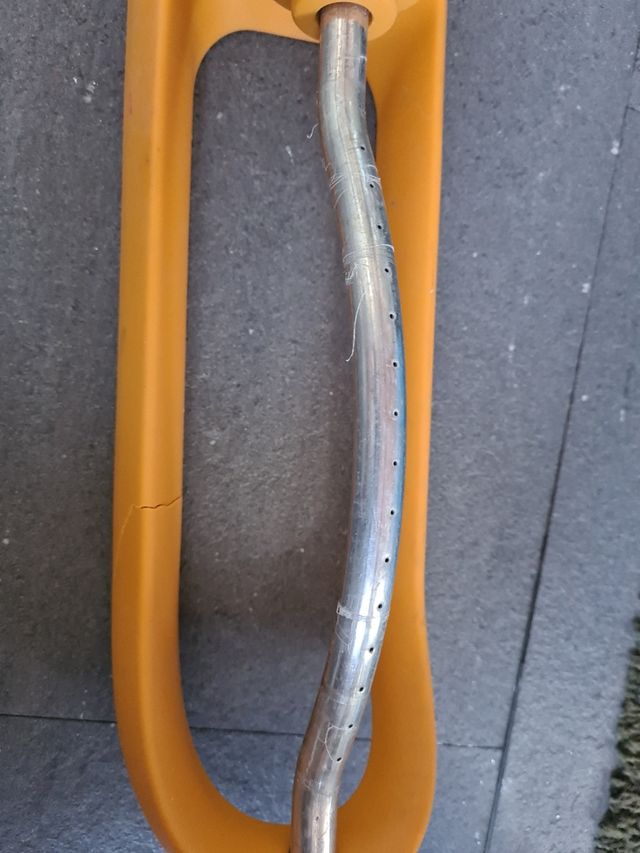 aspersor con movimiento