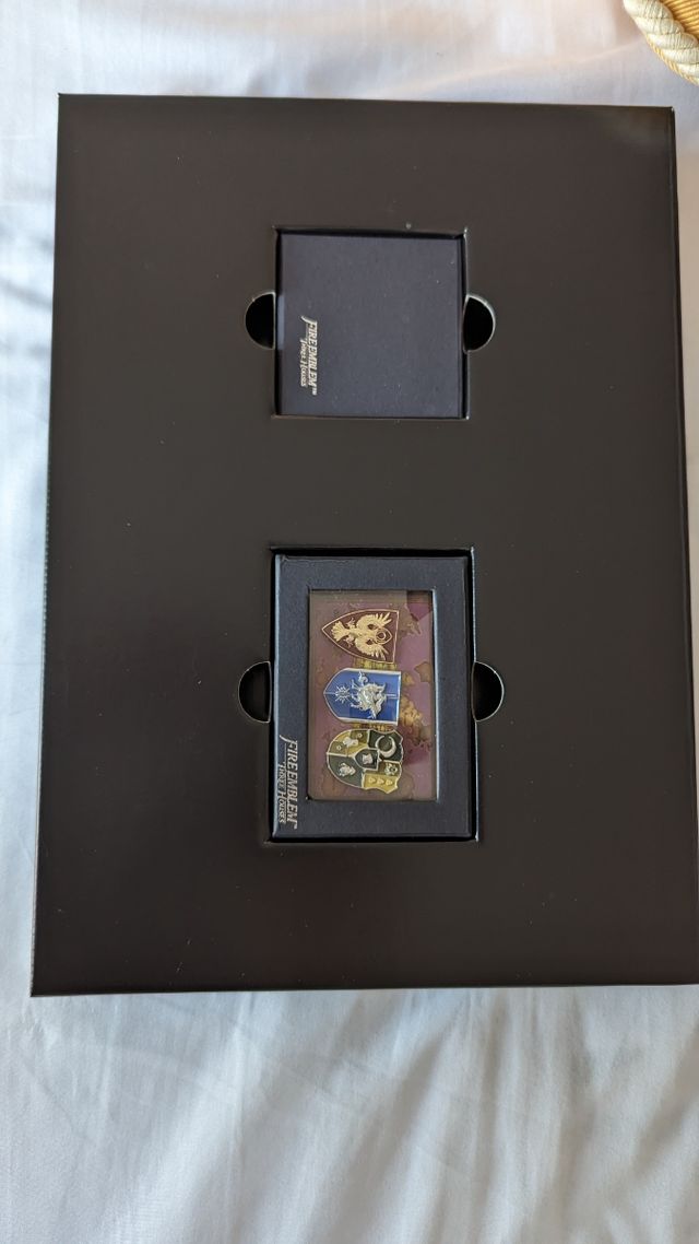 Fire Emblem Three Houses Limited Edition Switch