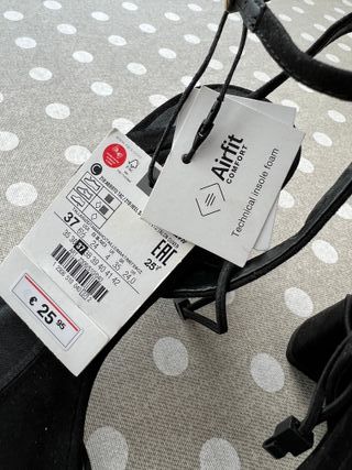 Sandalia Zara número 37 con etiqueta