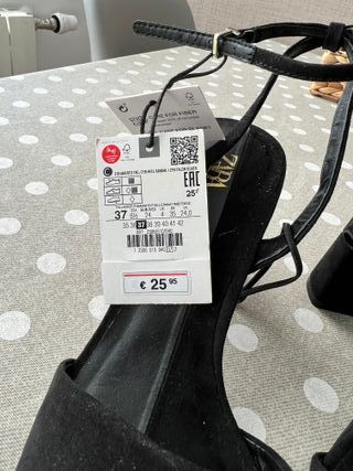 Sandalia Zara número 37 con etiqueta