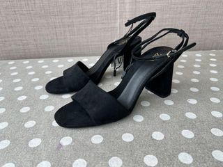 Sandalia Zara número 37 con etiqueta