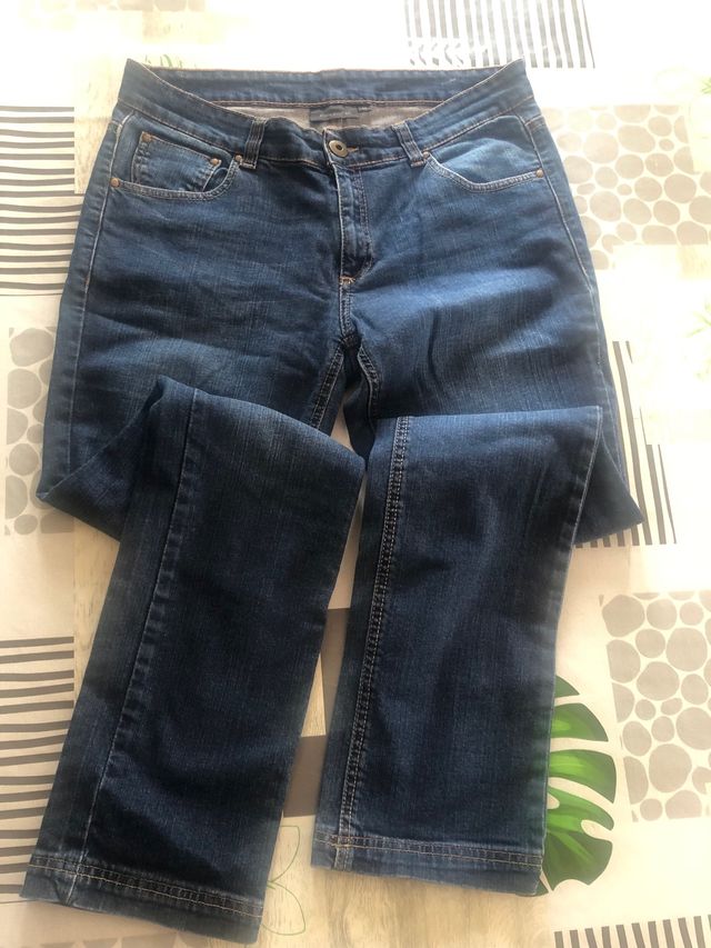 Vaqueros kiabi talla 44