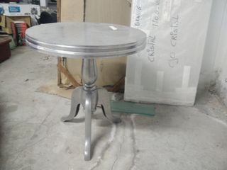 mesita aluminio  maciza nueva