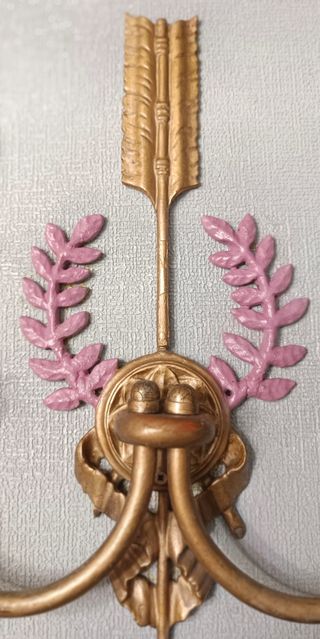 Apliques de pared de más de 70 años de antiguedad