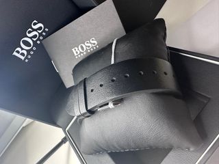 Reloj boss correa de piel Nuevo 