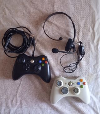 XBOX 360 250 GB color negro+auriculares con micro