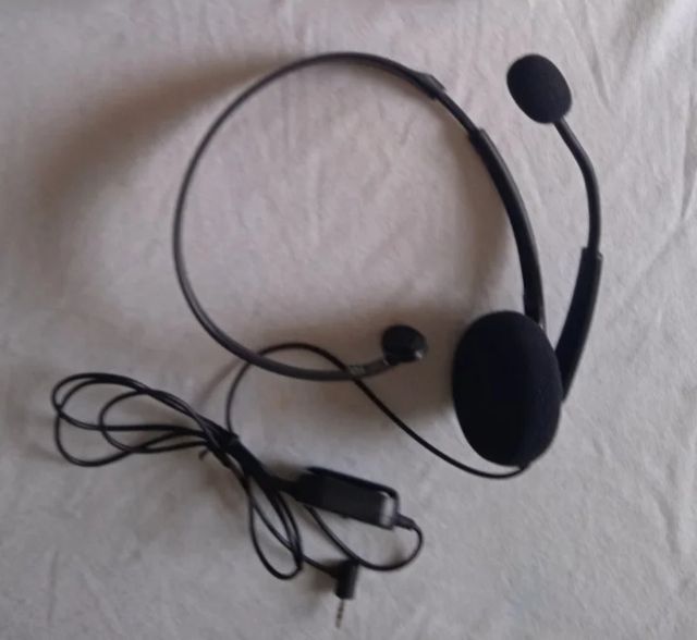 XBOX 360 250 GB color negro+auriculares con micro