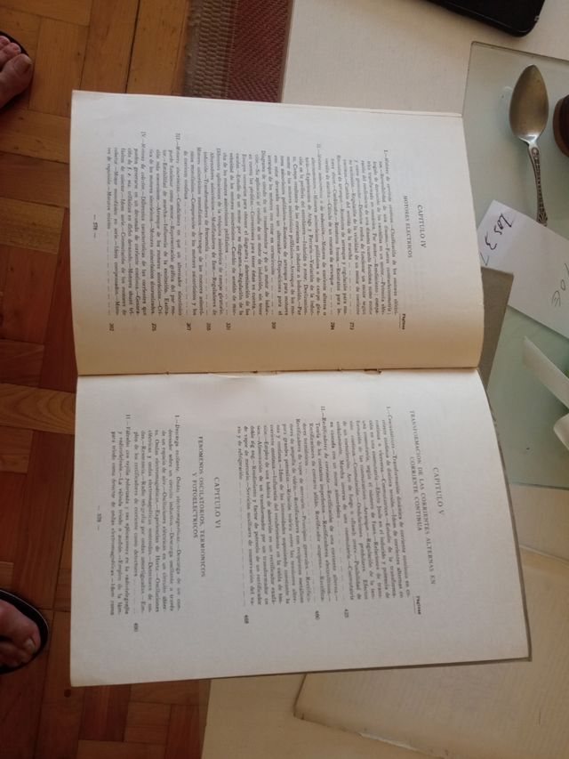 Curso de Electrotecnia. José Morillo y Farfán.