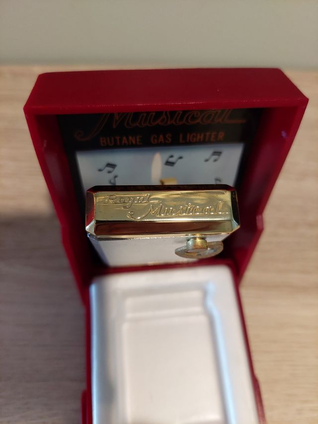 Mechero Royal Musical