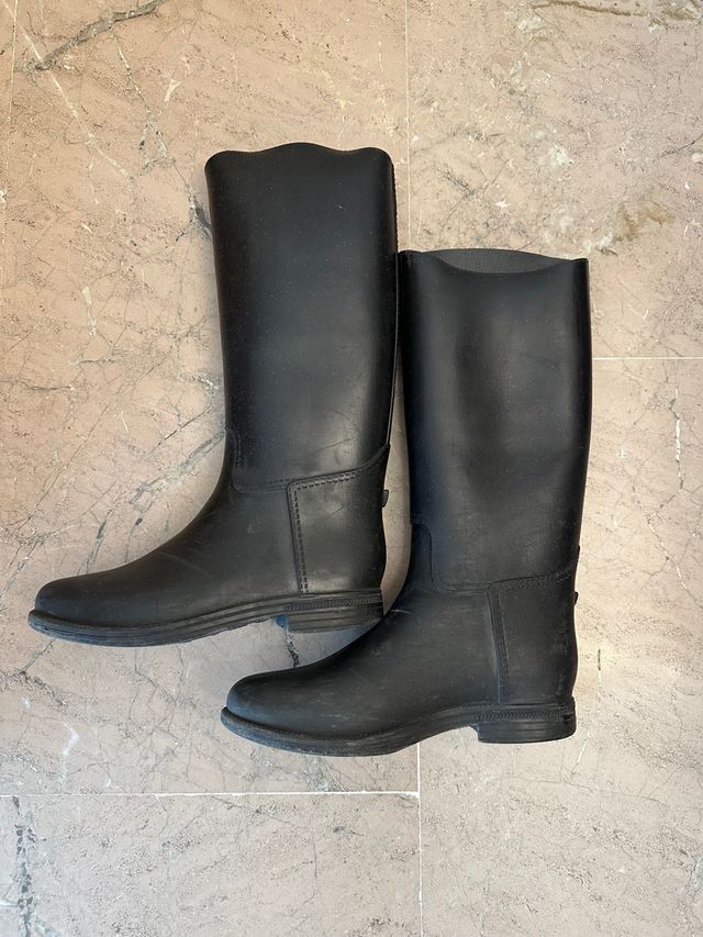 Botas de montar a caballo. Agua. Talla 33