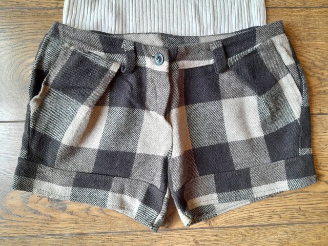 Pantalón corto de lana