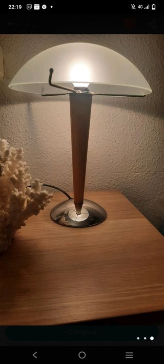 Lámpara Vintage en madera y peana de hierro Ikea