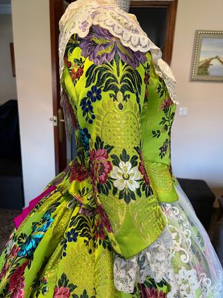 Traje de fallera 