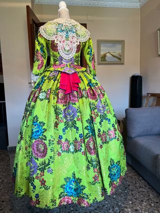 Traje de fallera 