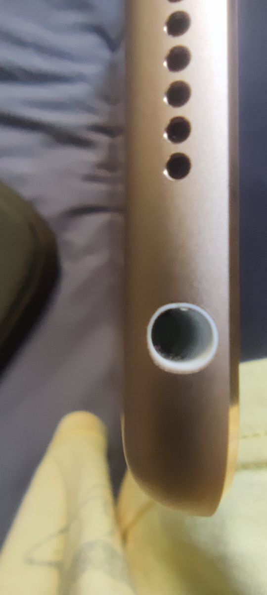 iPad pro 12,9" A1652 con funda y teclado bluetooth