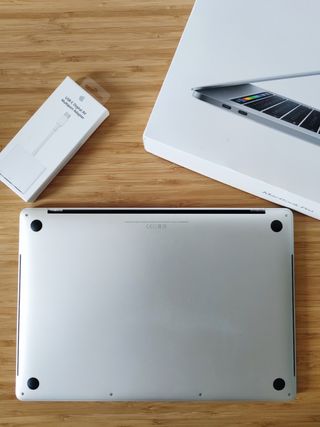 Macbook pro 15' retina con TouchBar