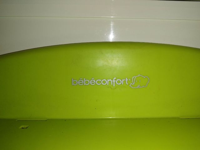 Cambiador sobrebañera Bebeconfort