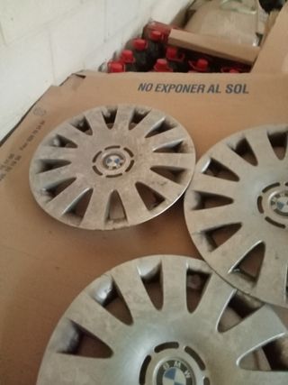 3 tapacubos bmw de 16 pulgadas.