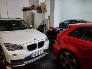 Parcela de garaje para dos coches y más