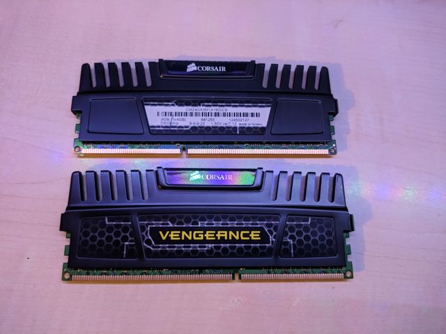 DDR3 8GB (2x 4GB) Memoria RAM Corsair