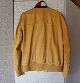Chaqueta amarilla Tommy Jeans seminueva