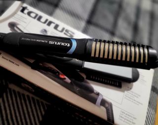 Plancha 2 en 1 TAURUS especial pelo corto. Unisex