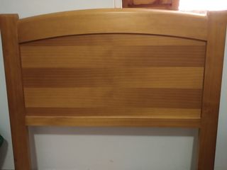 Cabecero de madera