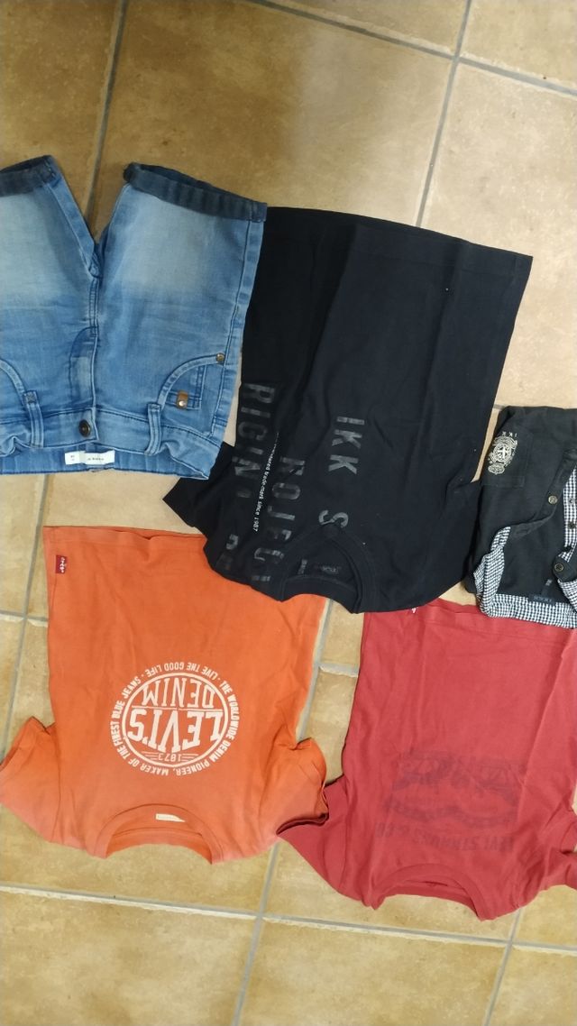 Talla 4 años. Levi's, ikks