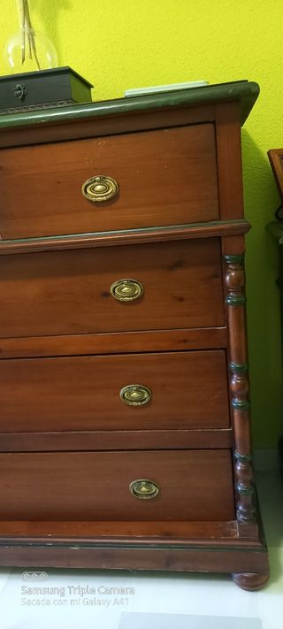 Dormitorio matrimonio madera pino