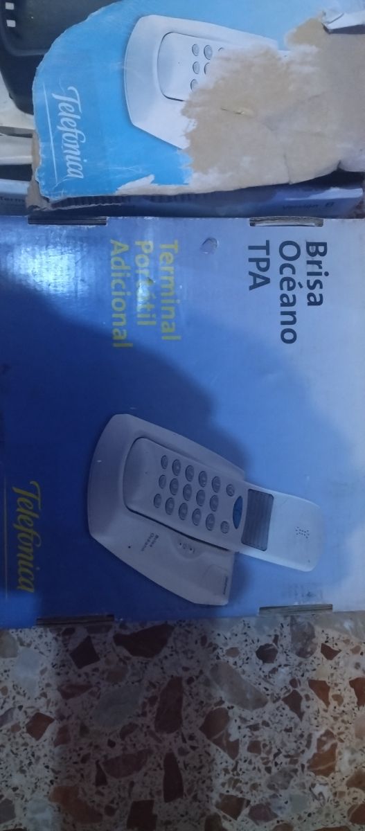 Teléfono inalámbrico ,2 Uds. en su caja,no son bas