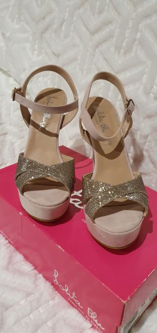LOLITA BLUE. Sandalias tacón rosa palo dorada 38