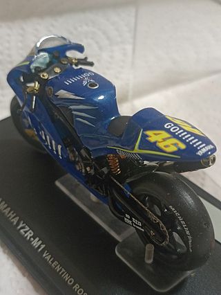 Yamaha YZR-M1 2004