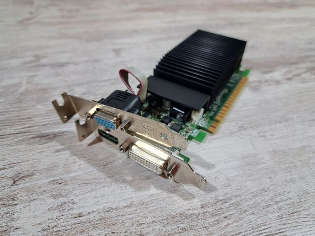 Nvidia 8400 GS 512MB DDR2 Perfil Bajo (inno3D)