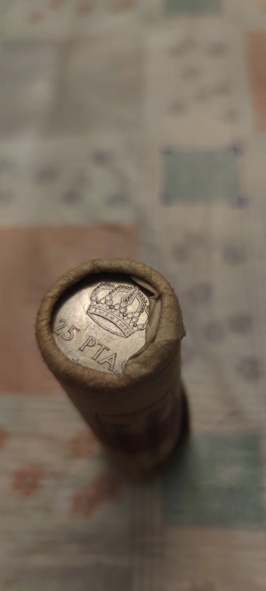 Cartucho 40 monedas 25pts de 19/12/1975