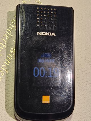 Nokia 2720a-2 LIBRE en buen estado con pantalla ex
