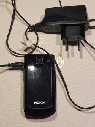 Nokia 2720a-2 LIBRE en buen estado con pantalla ex